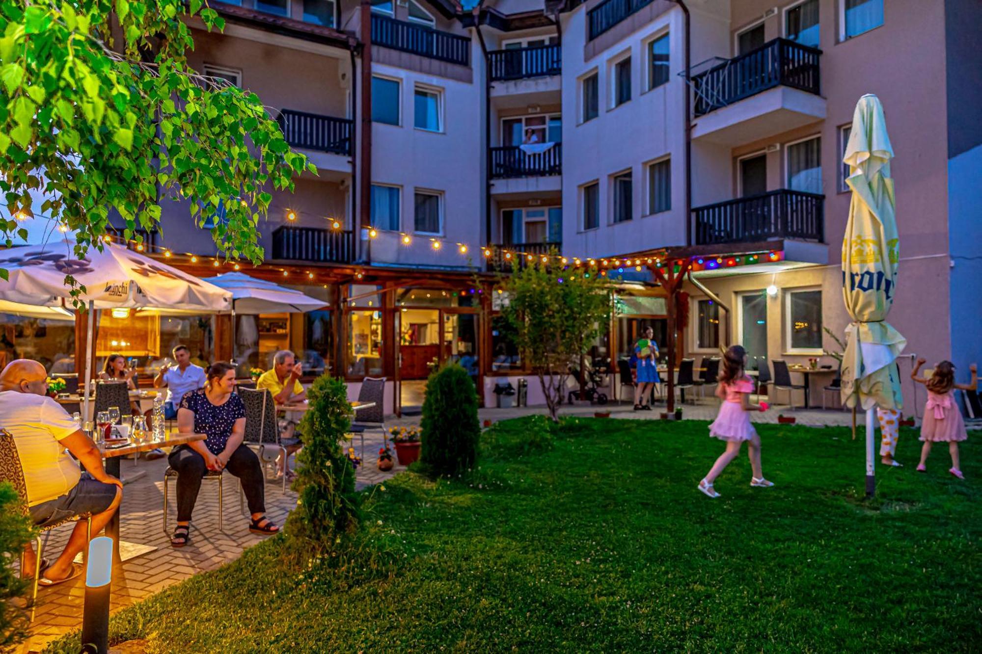Thermal Hotel Seven Seasons Banja Buitenkant foto